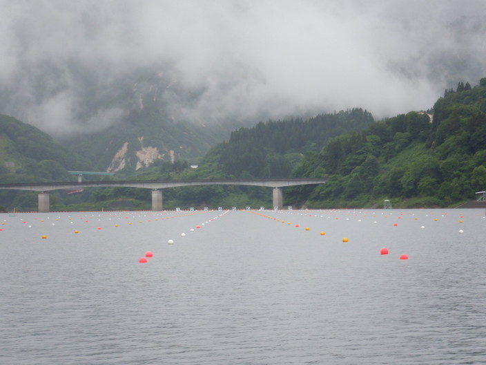 1,000ｍスタート側水上から